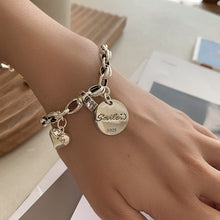 c82b3f700393a4d7ac915f4ca4a42f15